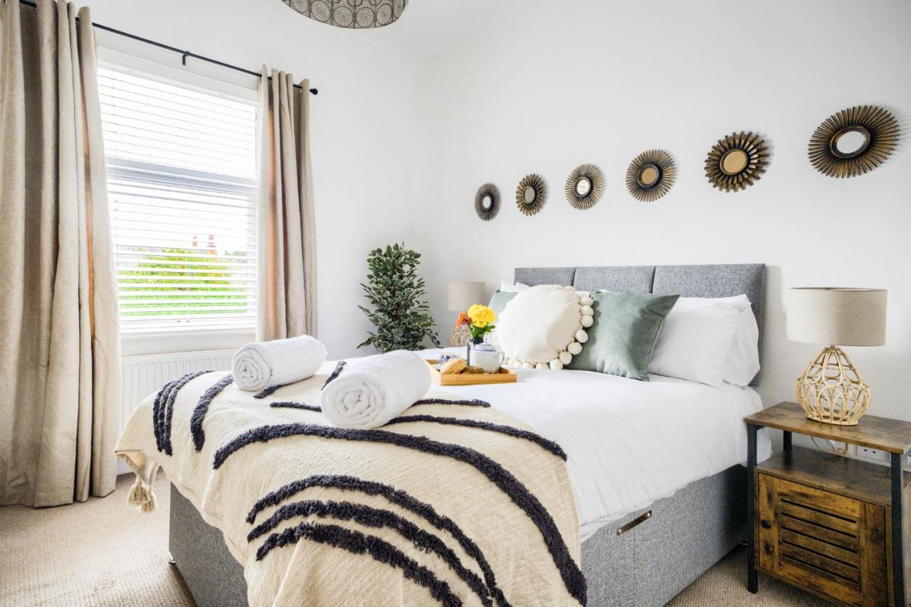 Coventry Fashionable House, City Centre, Free Parking, Sleeps 4, By Empower Homes Kültér fotó
