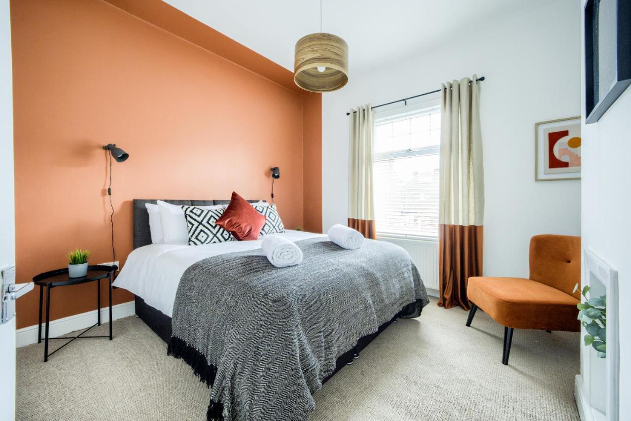 Coventry Fashionable House, City Centre, Free Parking, Sleeps 4, By Empower Homes Kültér fotó